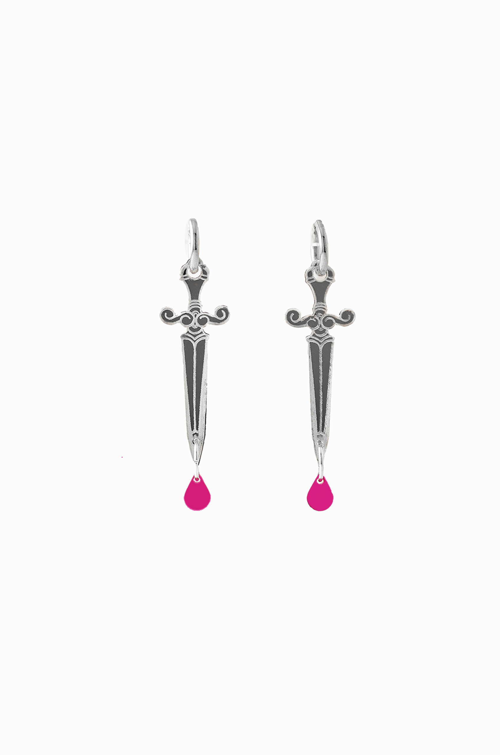 Daga Aretes